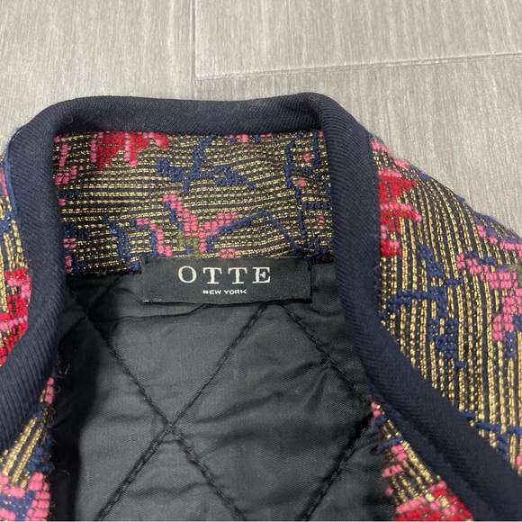 ShopBop Otte New York Chloe Quilted Tapestry Floral Metallic Embroidered Vest S - Picture 5 of 16